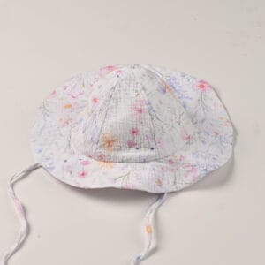 DSC_4677_1 Pălărioară bebe Zefir Floral – muselină fină din bumbac 100%, protecție și gingășie de vară